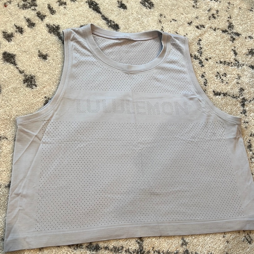 Lululemon Breeze By Muscle Crop Tank